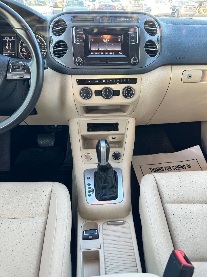 Used 2016 Volkswagen Tiguan S image 18