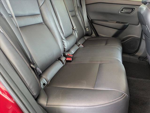 Used 2023 Nissan Rogue S FWD image 19