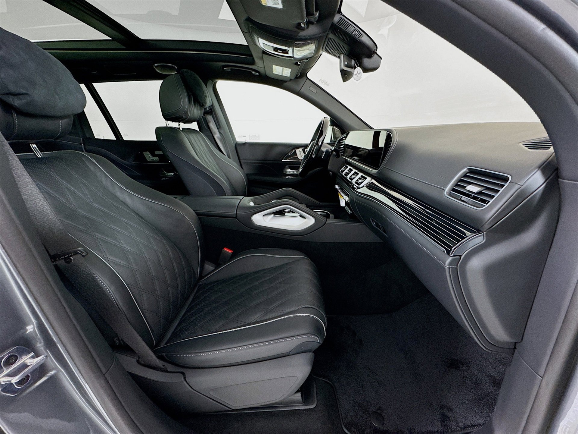 New 2026 Mercedes-Benz Maybach GLS 600 4MATIC image 31