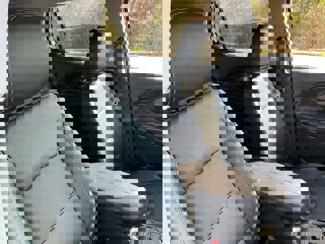 Used 2023 GMC Terrain SLT image 19