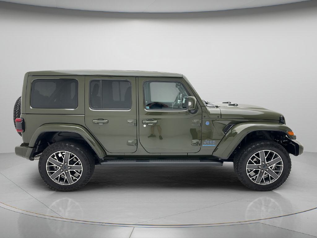 Used 2024 Jeep Wrangler High Altitude AWD/4WD image 4