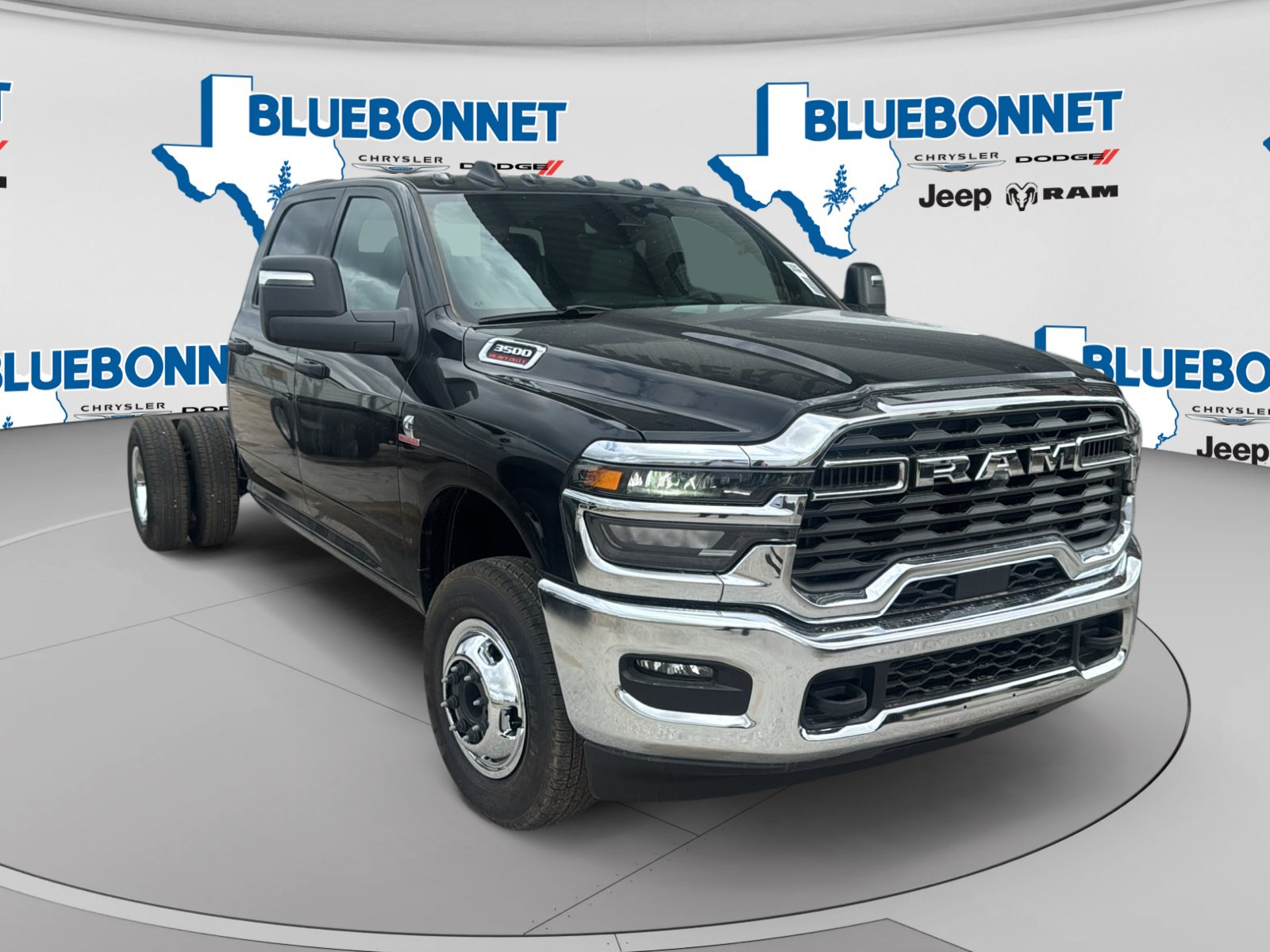 New 2026 RAM 3500 Tradesman w/ Chrome Appearance Group A AWD/4WD image 3