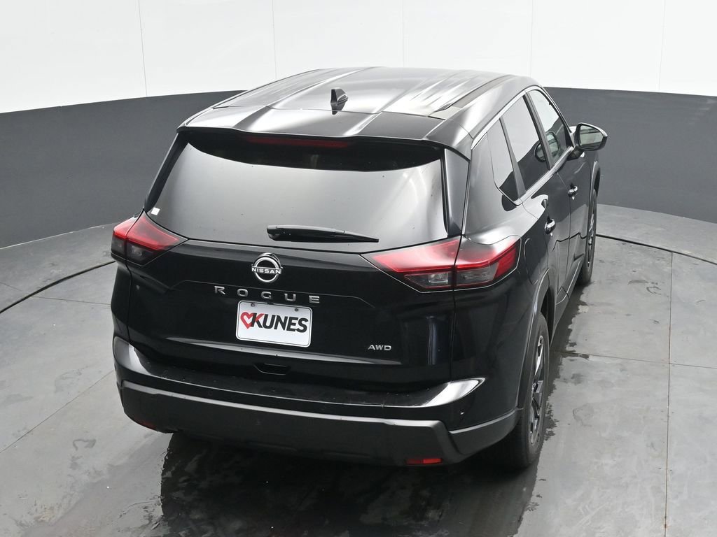 Used 2025 Nissan Rogue SV AWD/4WD image 31
