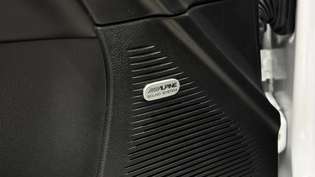 Used 2023 Dodge Challenger R/T Scat Pack RWD image 31