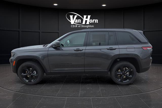 New 2025 Jeep Grand Cherokee Altitude AWD/4WD image 12