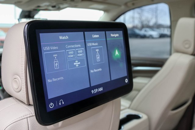 Used 2021 GMC Yukon Denali w/ Denali Premium Package image 18