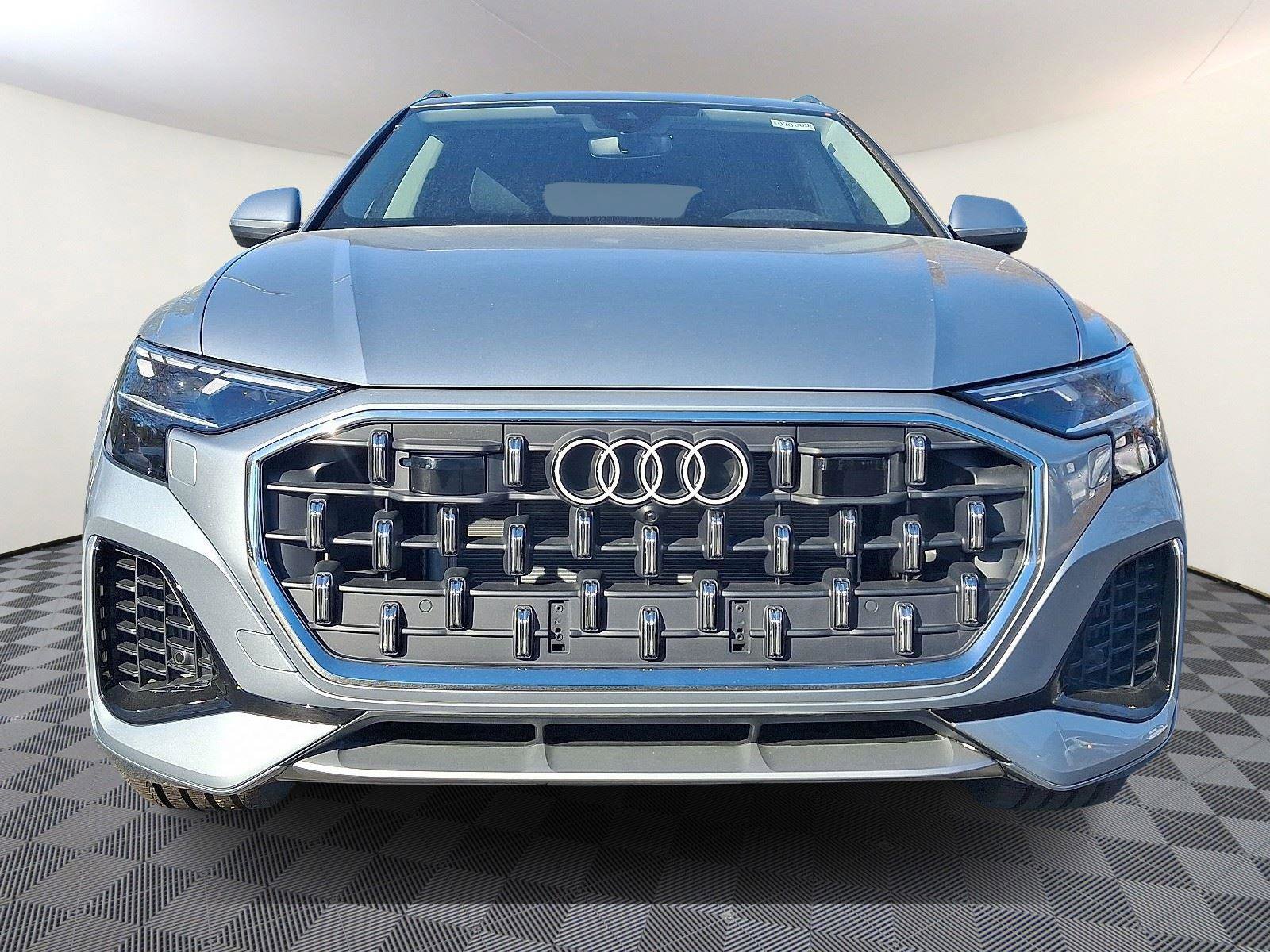 New 2025 Audi Q8 Premium image 2