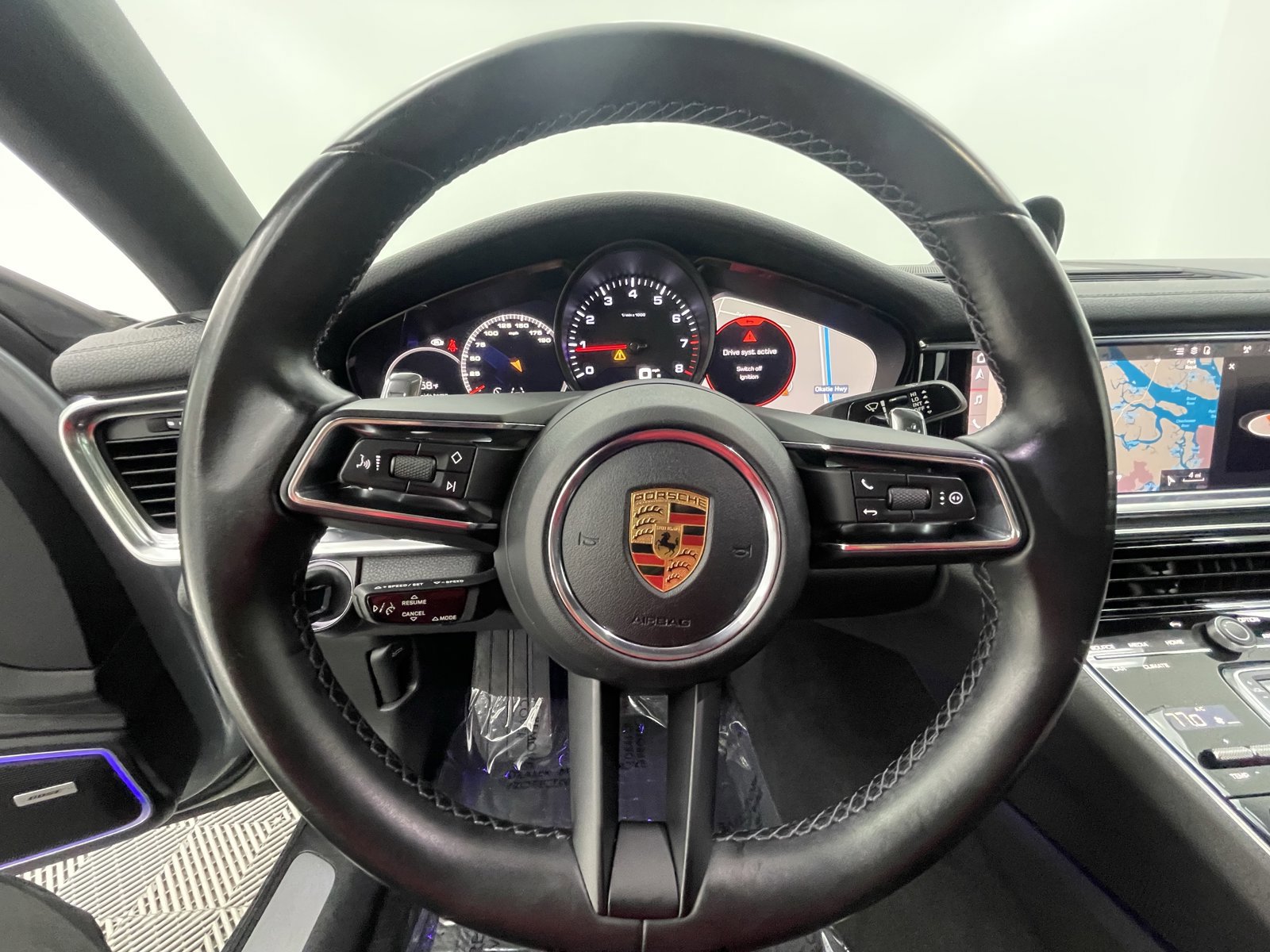 Certified 2021 Porsche Panamera image 7