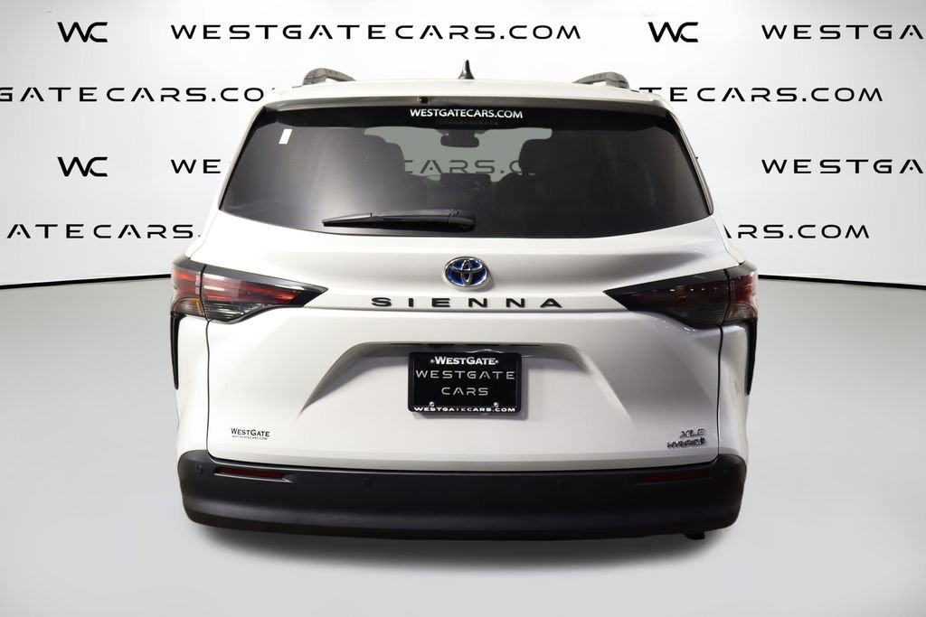 Used 2024 Toyota Sienna XLE image 50