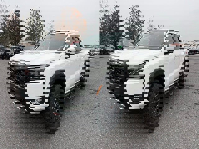 New 2026 Nissan Frontier PRO-4X w/ Pro-4x Convenience Package image 2