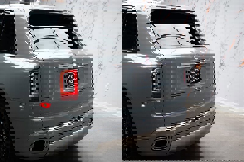 Used 2020 Rolls-Royce Cullinan image 18