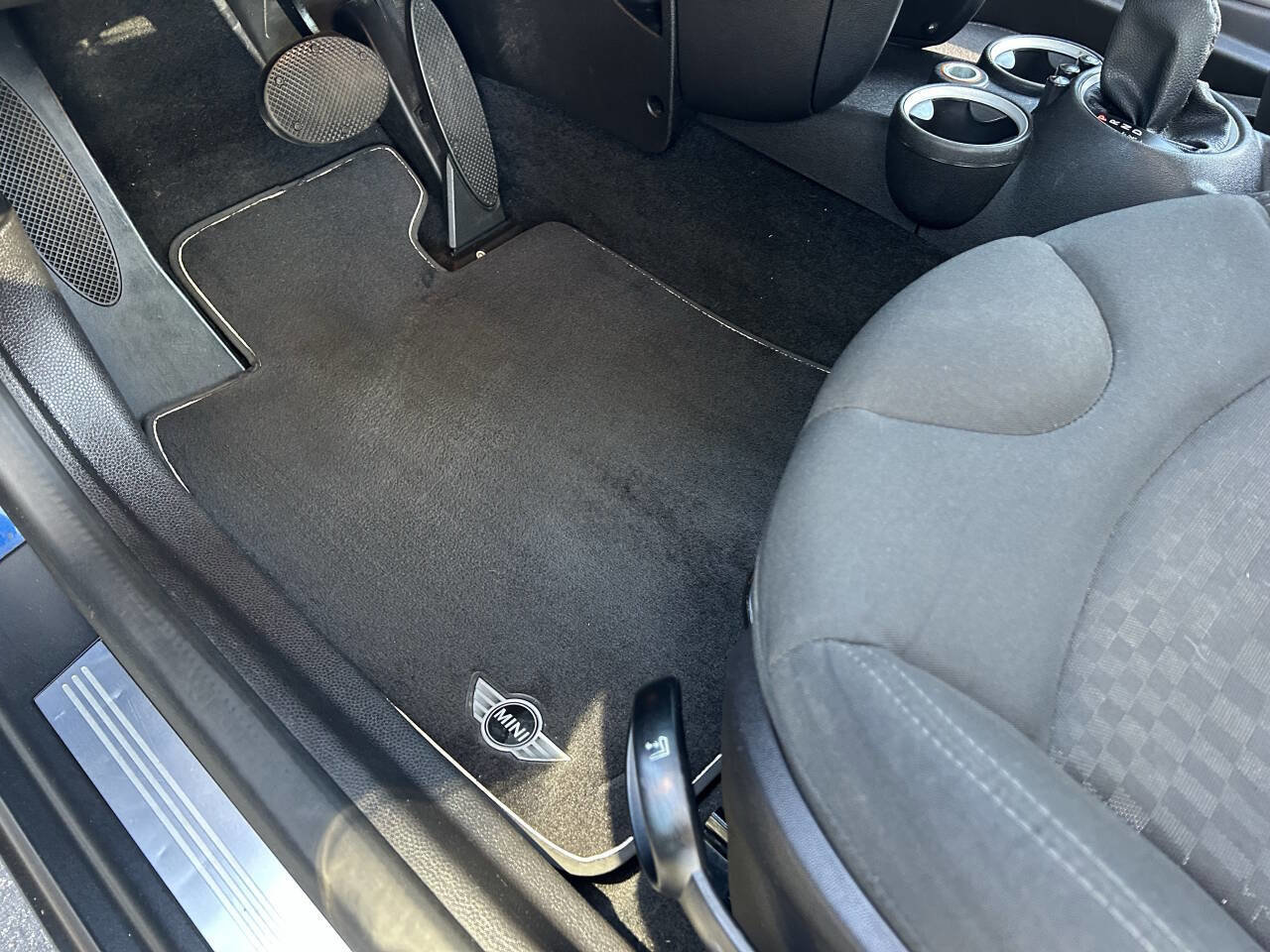 Used 2008 MINI Cooper Hardtop image 11