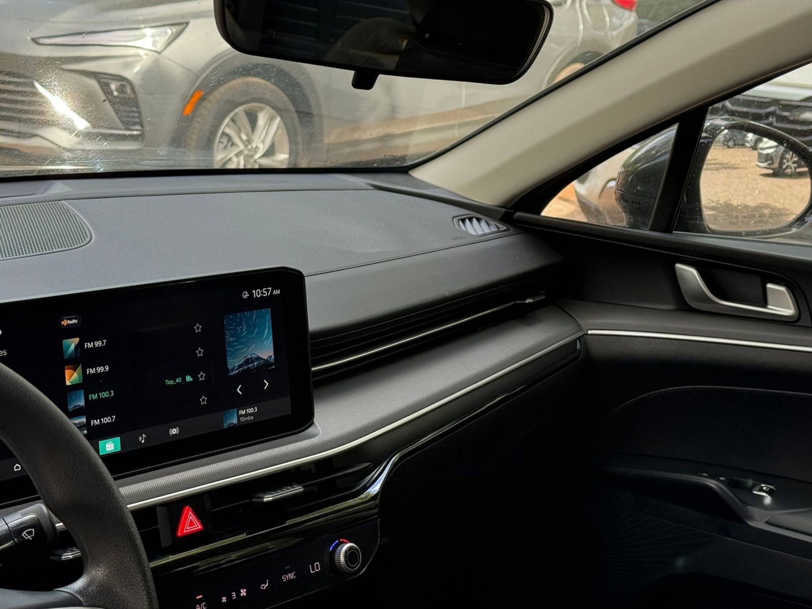 Used 2025 Kia K5 LXS image 33