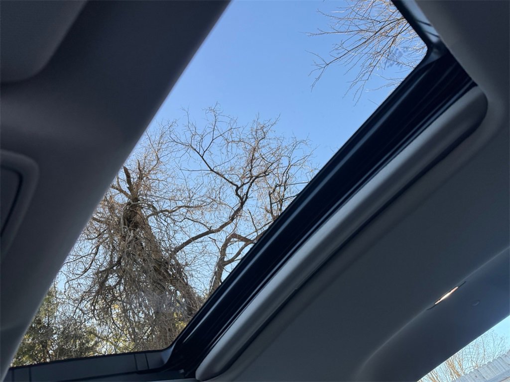 Used 2023 Honda Accord EX image 24