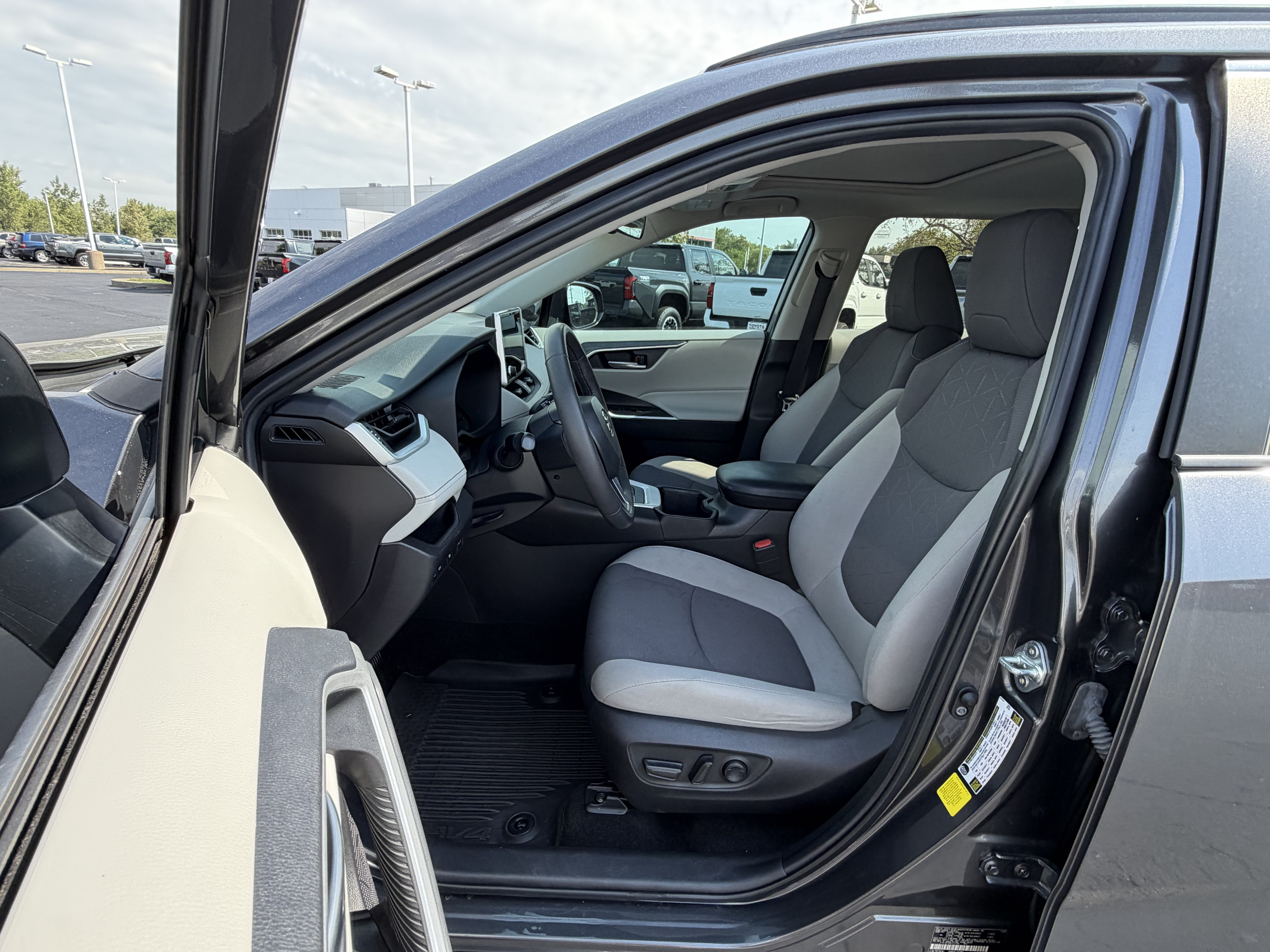 Certified 2024 Toyota RAV4 XLE w/ Convenience Package AWD/4WD image 14