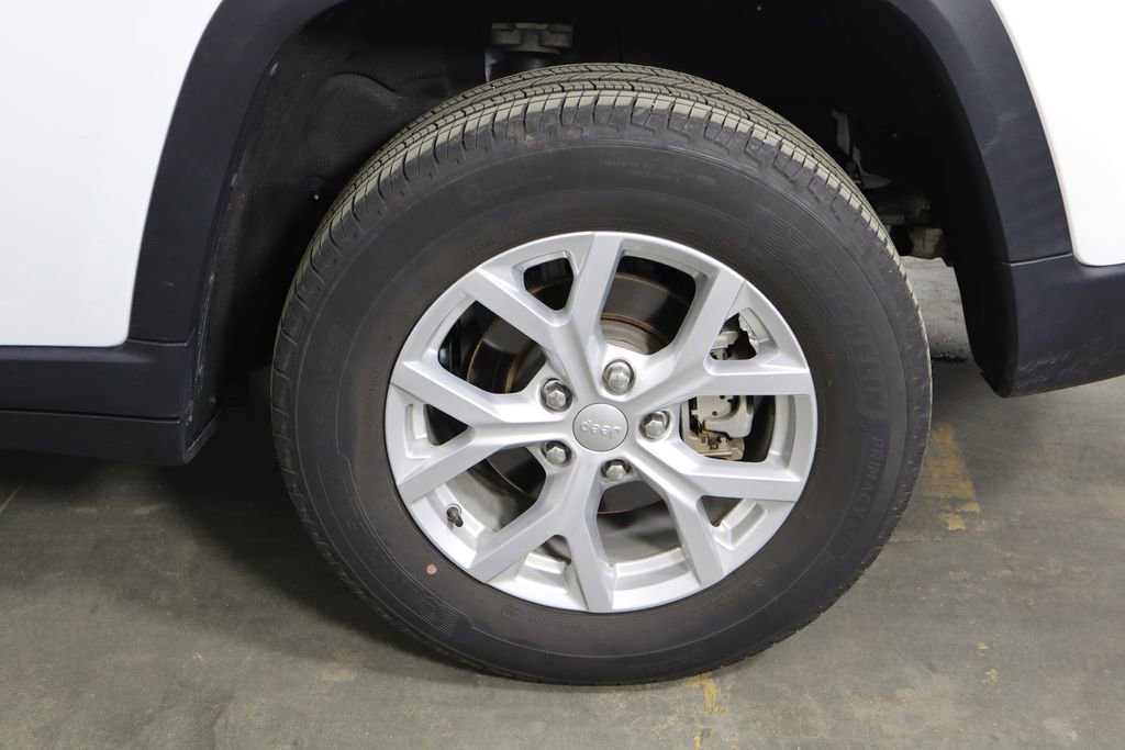 Used 2023 Jeep Grand Cherokee Limited AWD/4WD image 49