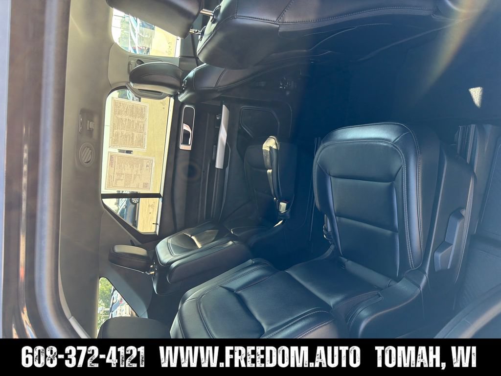 Used 2024 Ford Explorer XLT w/ Equipment Group 202A AWD/4WD image 15