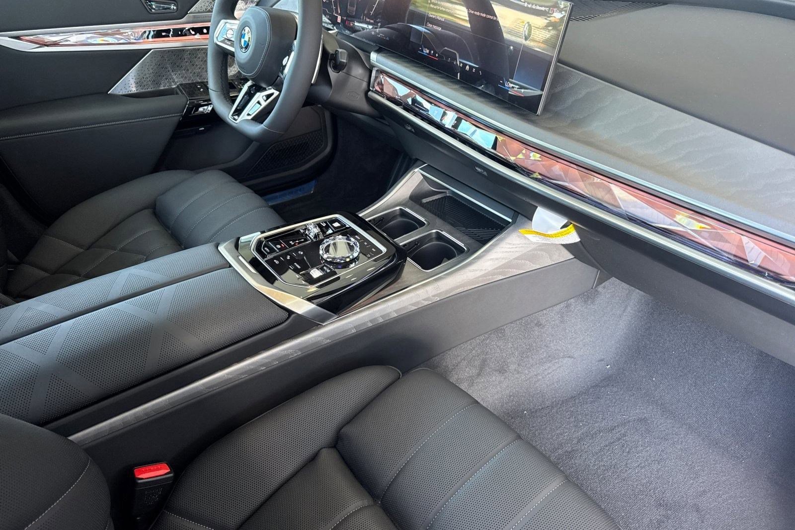 New 2025 BMW 760i xDrive image 17