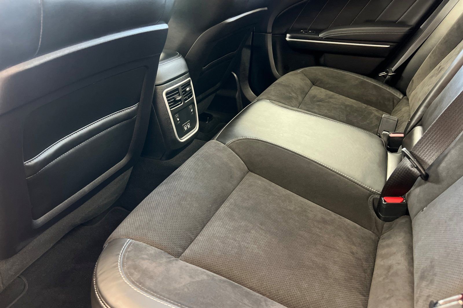 Used 2022 Dodge Charger Scat Pack image 12