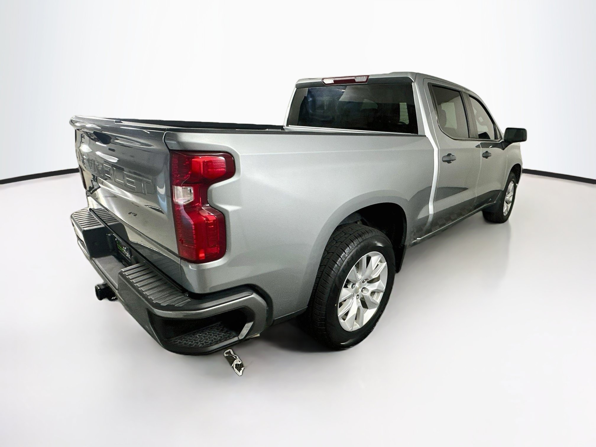Used 2024 Chevrolet Silverado 1500 Custom RWD image 9