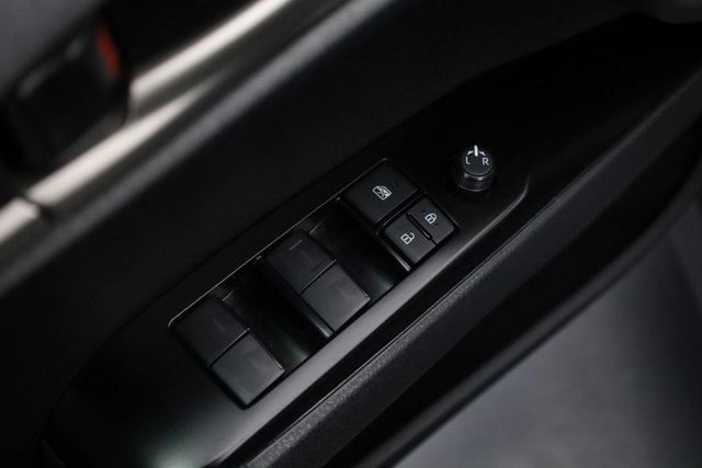 Used 2025 Toyota Camry LE image 12