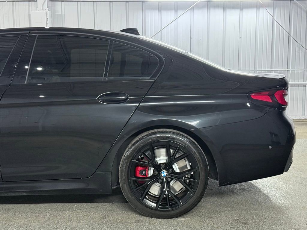 Used 2023 BMW M550i xDrive w/ Executive Package image 12
