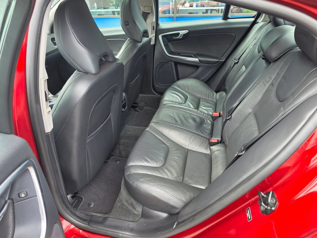 Used 2013 Volvo S60 T5 FWD image 16