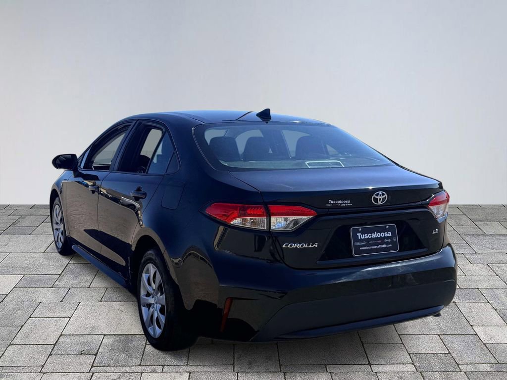 Used 2022 Toyota Corolla LE image 5
