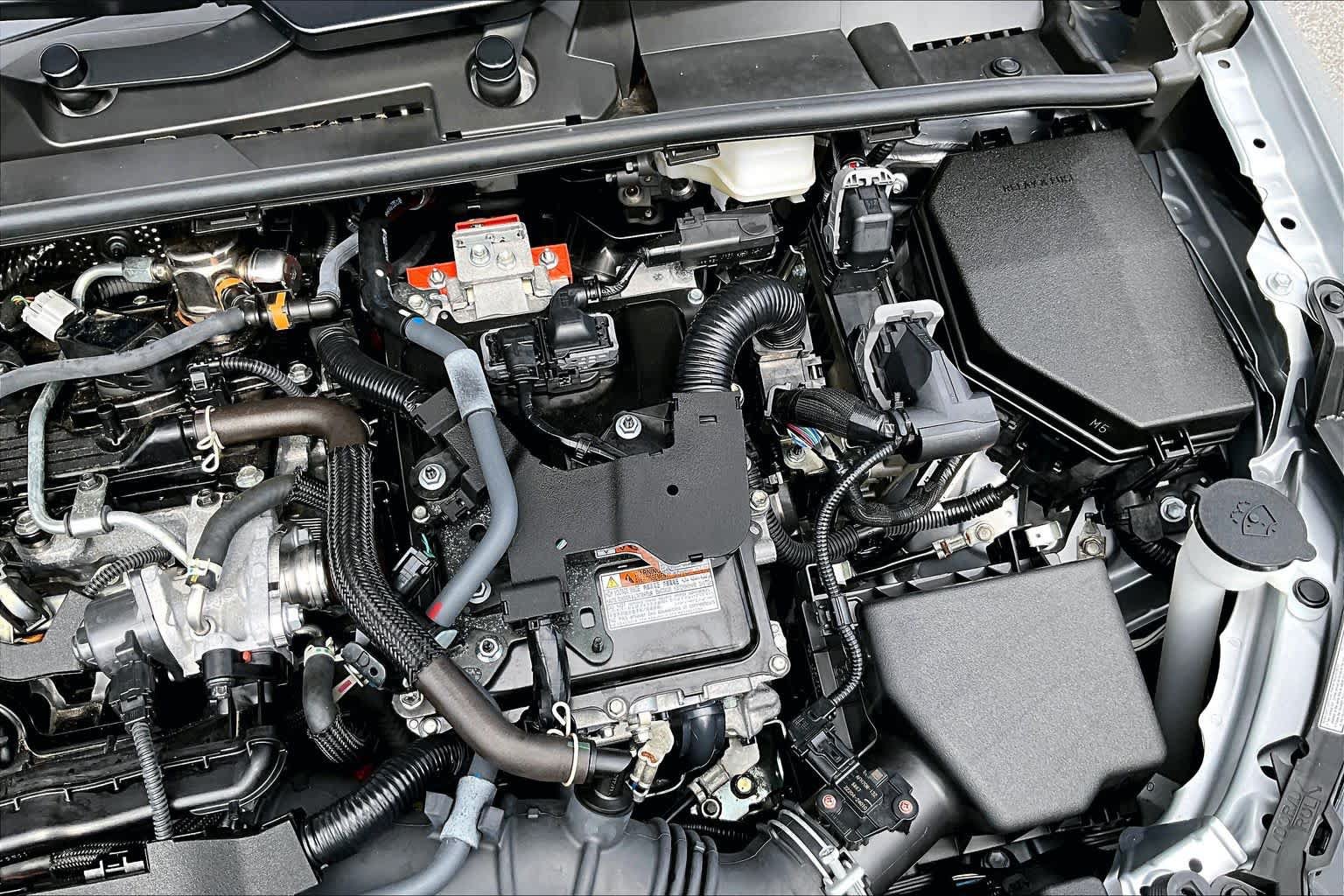 Used 2025 Toyota Prius XLE FWD image 32