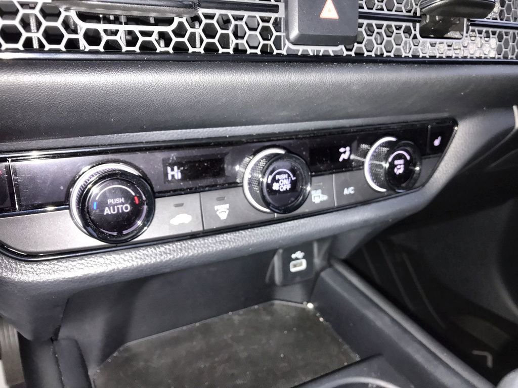 Used 2025 Honda HR-V Sport image 18