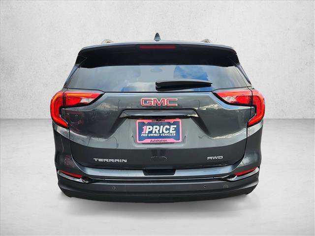 Used 2021 GMC Terrain SLT w/ LPO, Dark Accent Package image 4