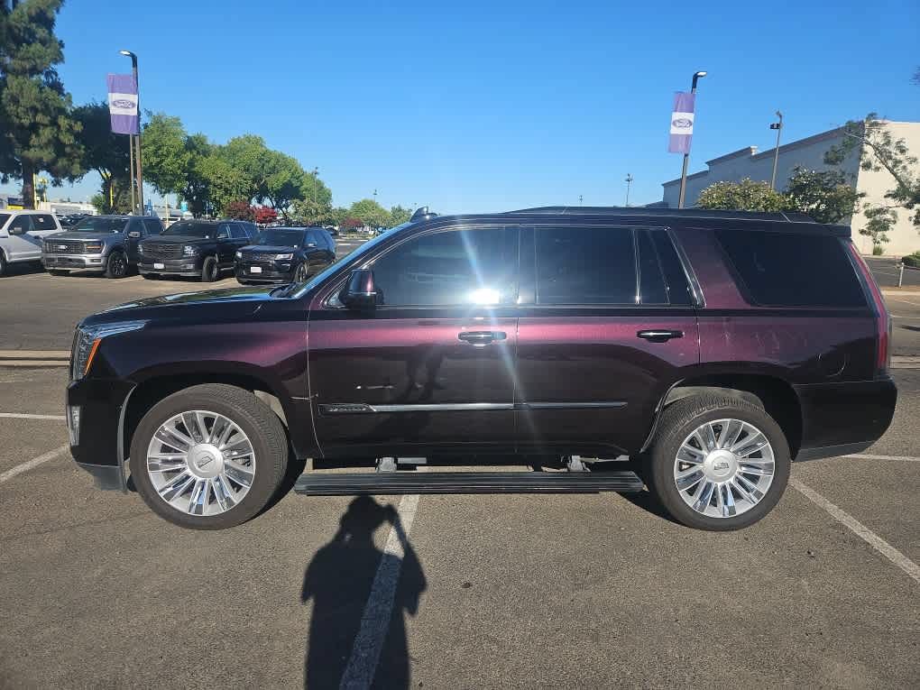 Used 2018 Cadillac Escalade Platinum AWD/4WD image 9