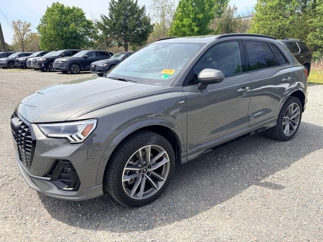 Used 2025 Audi Q3 2.0T Premium w/ Convenience Package AWD/4WD image 1