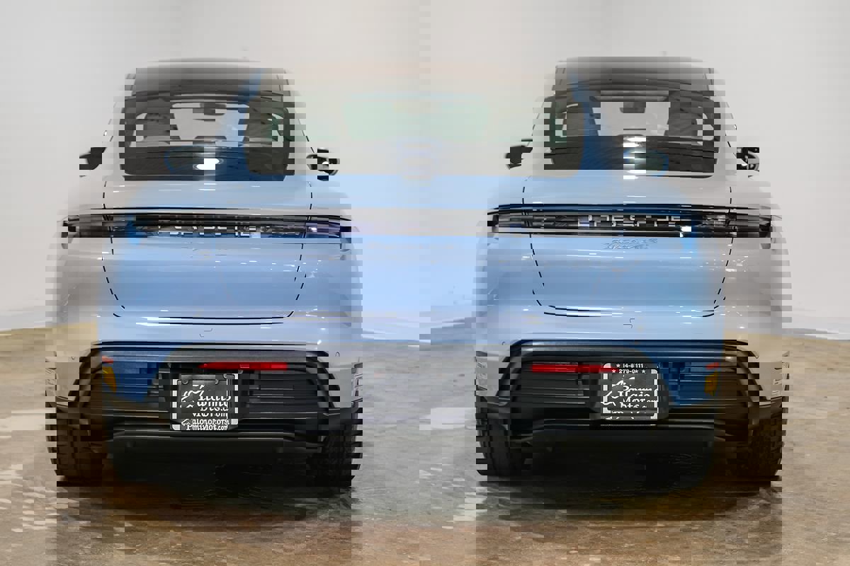 Used 2022 Porsche Taycan 4S image 9