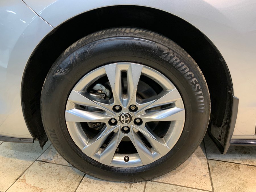 Used 2023 Toyota Sienna Limited w/ Protection Package (TMS) AWD/4WD image 13