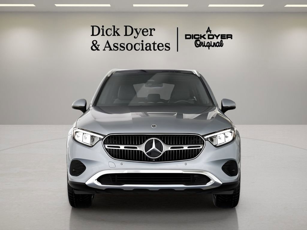 Used 2026 Mercedes-Benz GLC 300 image 33