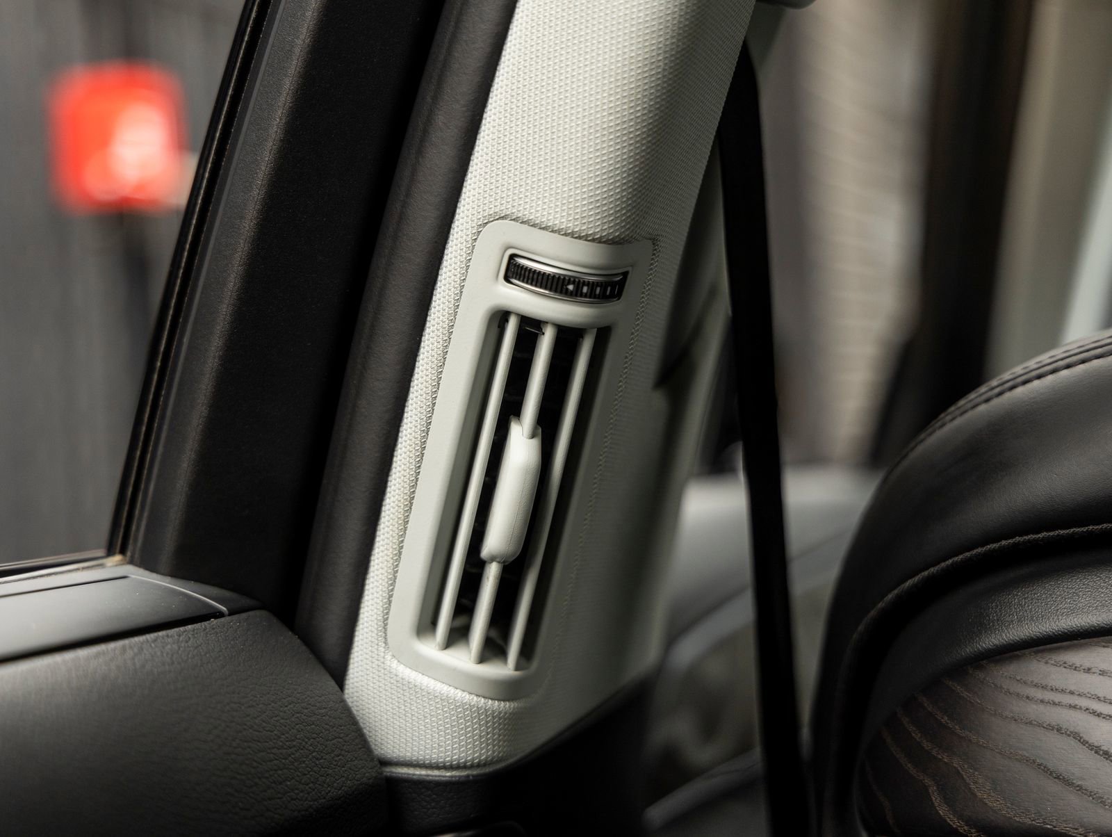 Used 2022 Audi A8 L 3.0T image 41