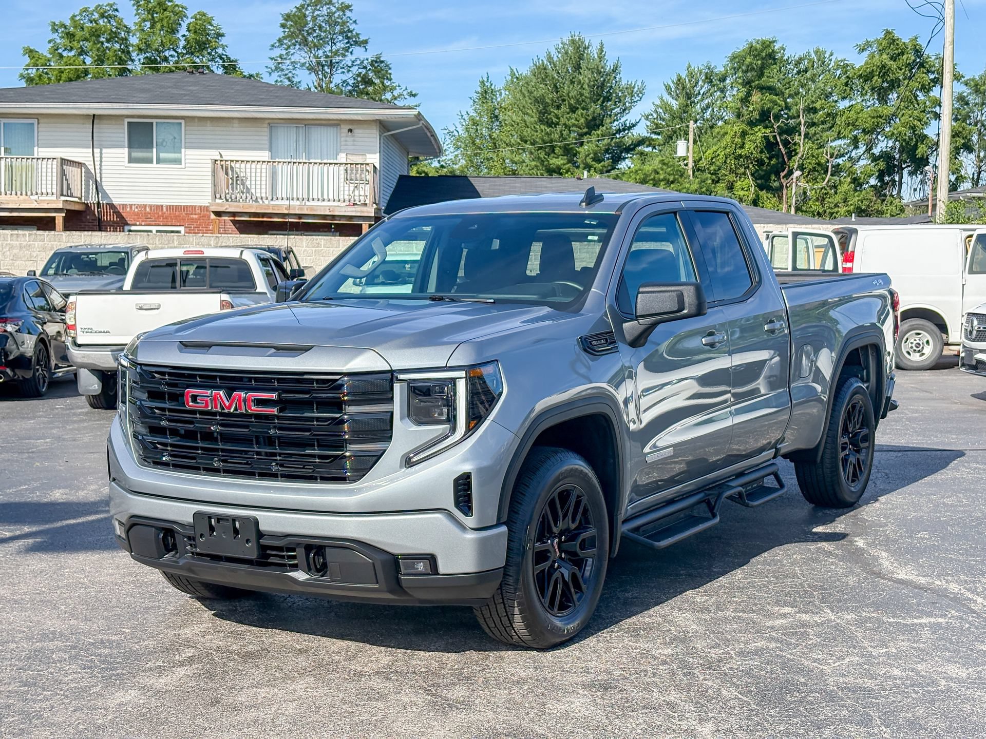 Used 2026 GMC Sierra 1500 Elevation AWD/4WD image 5