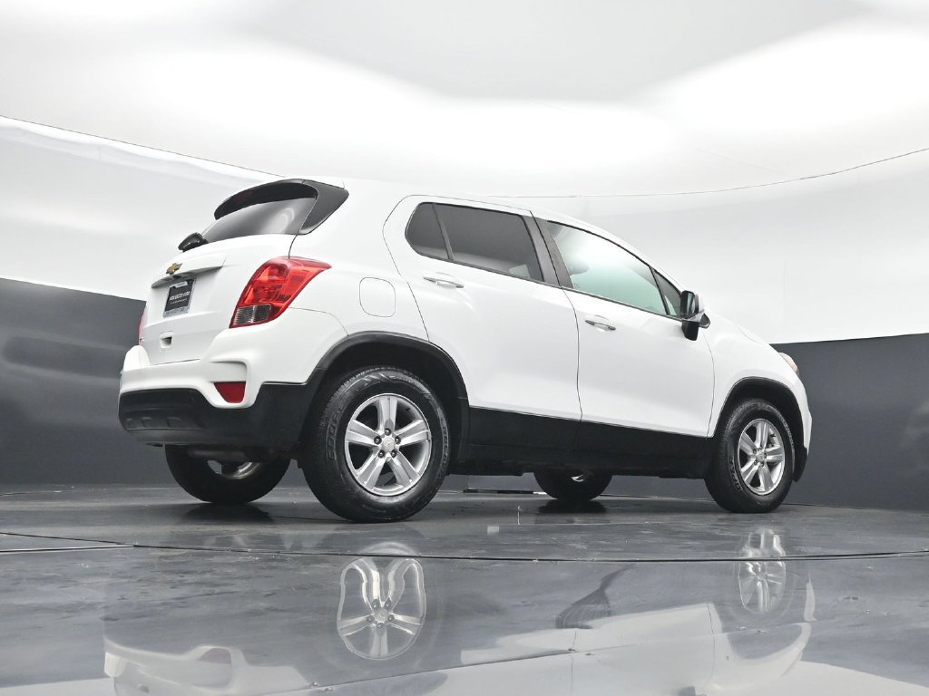 Used 2021 Chevrolet Trax LS w/ Tint and Cruise Package FWD image 49