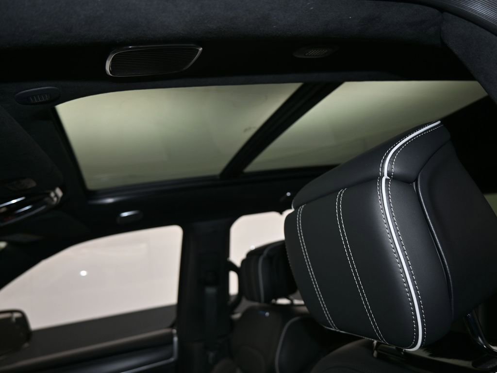 Used 2024 Jeep Grand Wagoneer L Series II w/ Quick Order Packagew 28T image 11