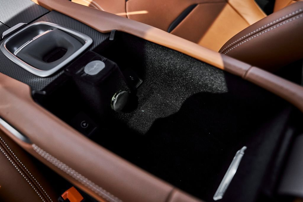 Used 2018 Ferrari GTC4Lusso image 64