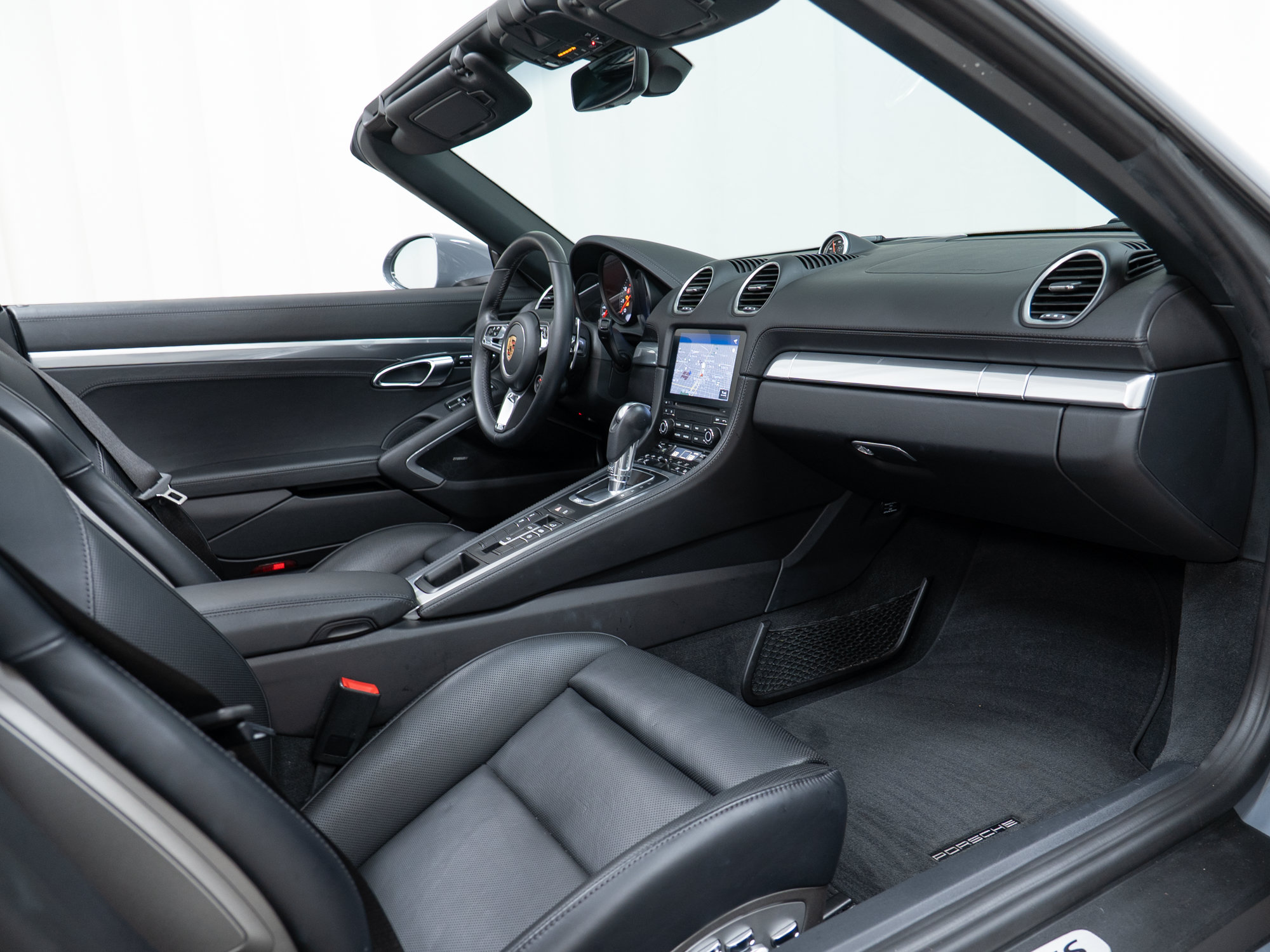 Certified 2023 Porsche 718 Boxster GTS RWD image 25
