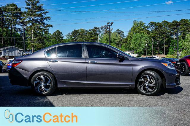 Used 2017 Honda Accord LX image 2