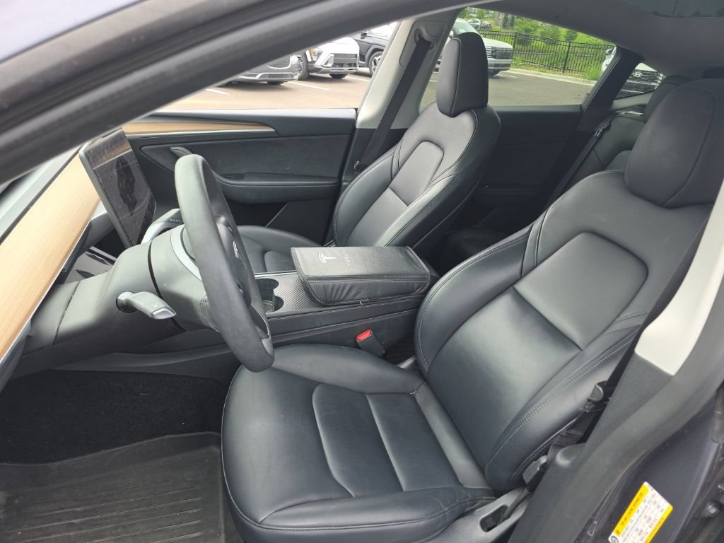 Used 2023 Tesla Model Y Performance AWD/4WD image 16