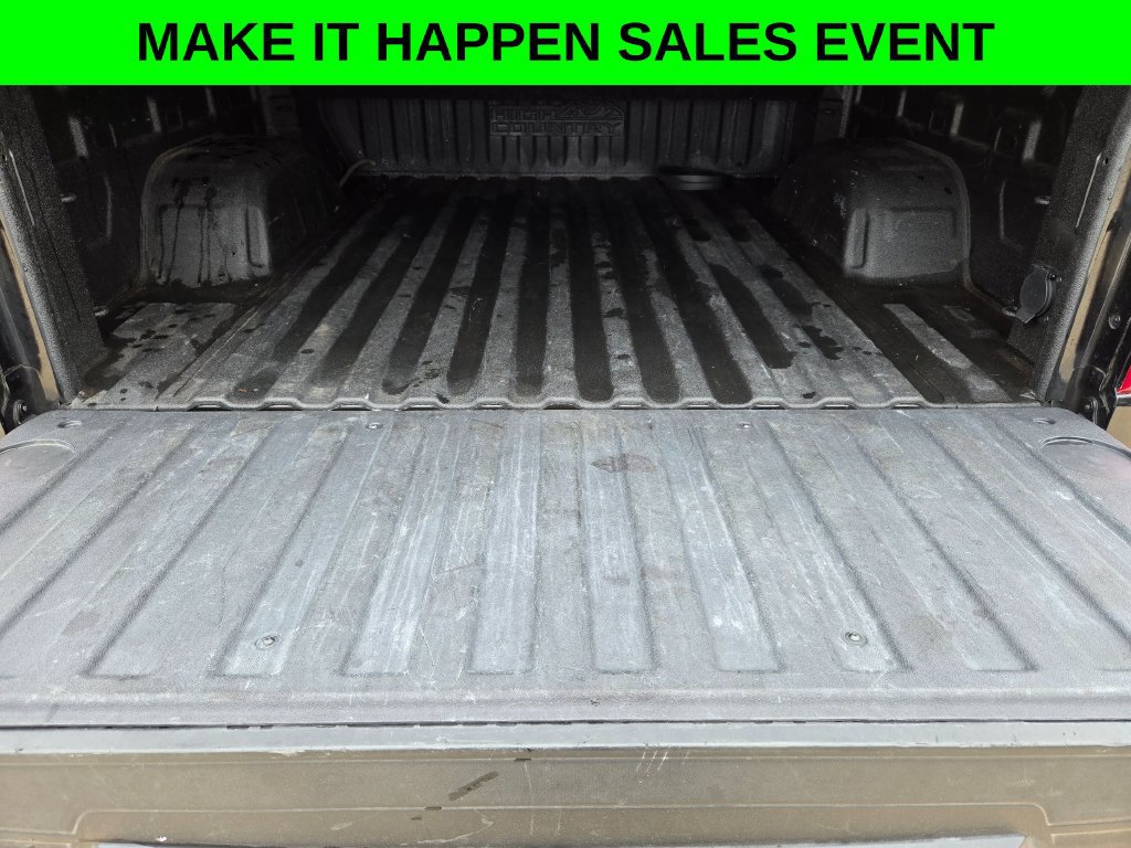 Used 2023 Chevrolet Silverado 1500 High Country w/ Technology Package AWD/4WD image 30