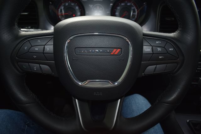 Used 2017 Dodge Charger SXT w/ AWD Plus Group image 23