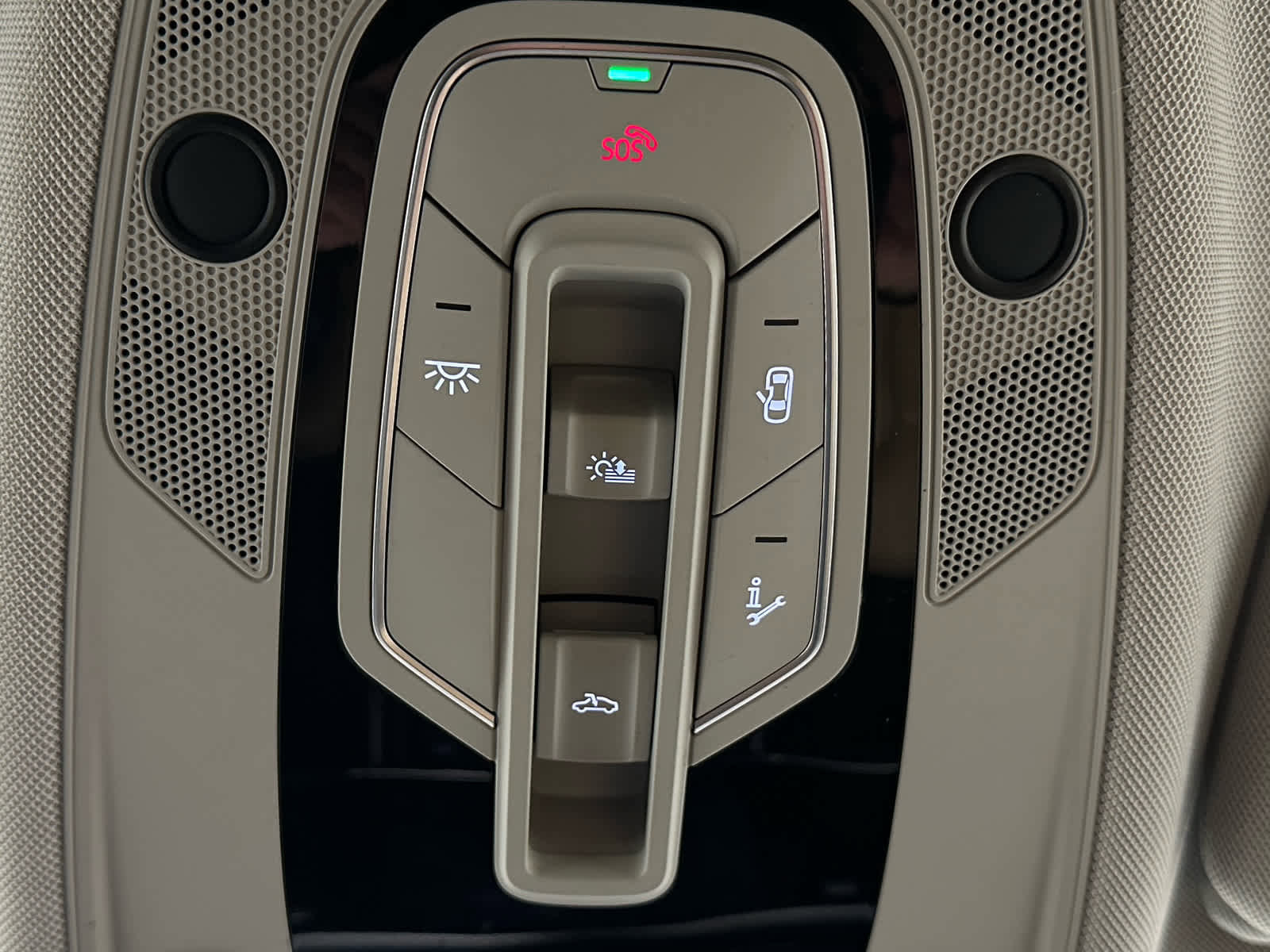 Used 2023 Audi Q7 2.0T Premium w/ Convenience Package image 39