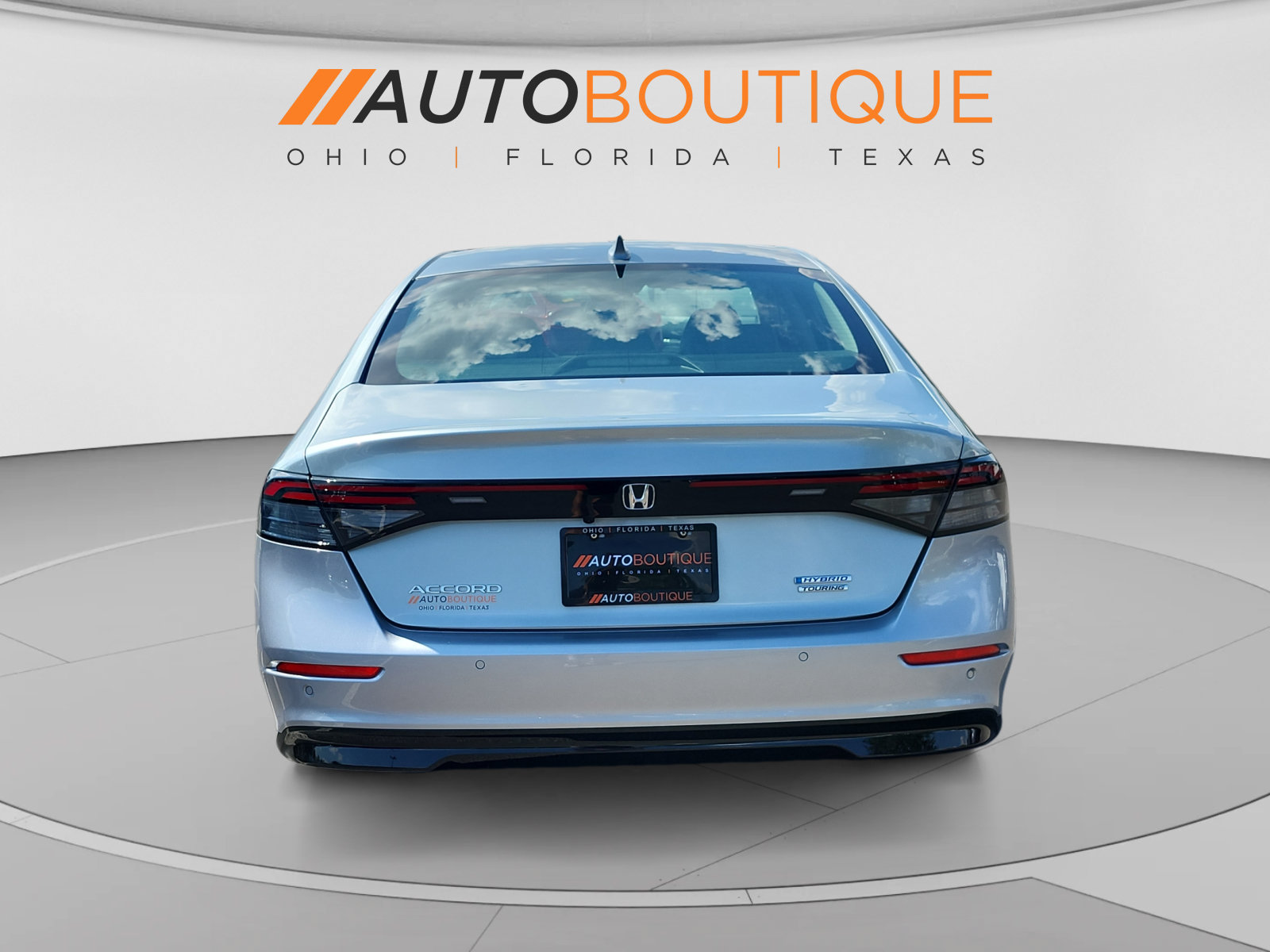 Used 2024 Honda Accord Touring image 4