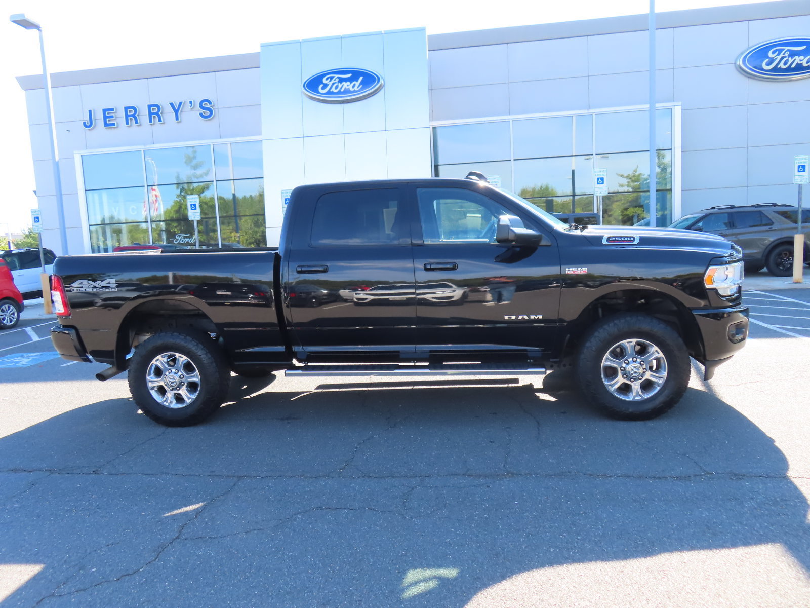 Used 2019 RAM 2500 Big Horn AWD/4WD image 4