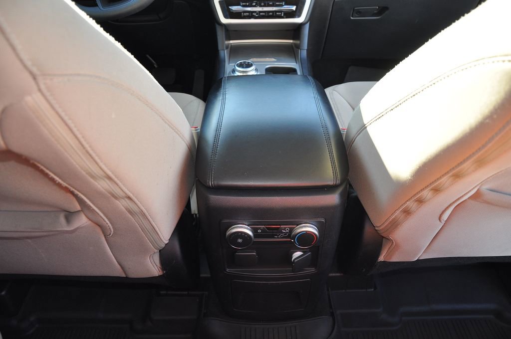 Used 2021 Ford Explorer Base image 21